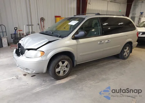 2005 Dodge Grand Caravan Sxt z USA, uszkodzony, nr VIN 2D4GP44L15R459026